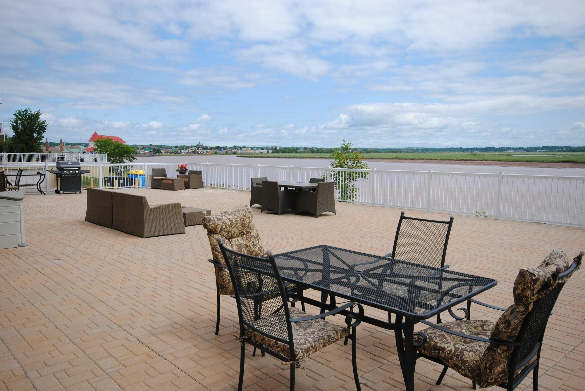 Premiere Suites Moncton Zewnętrze zdjęcie